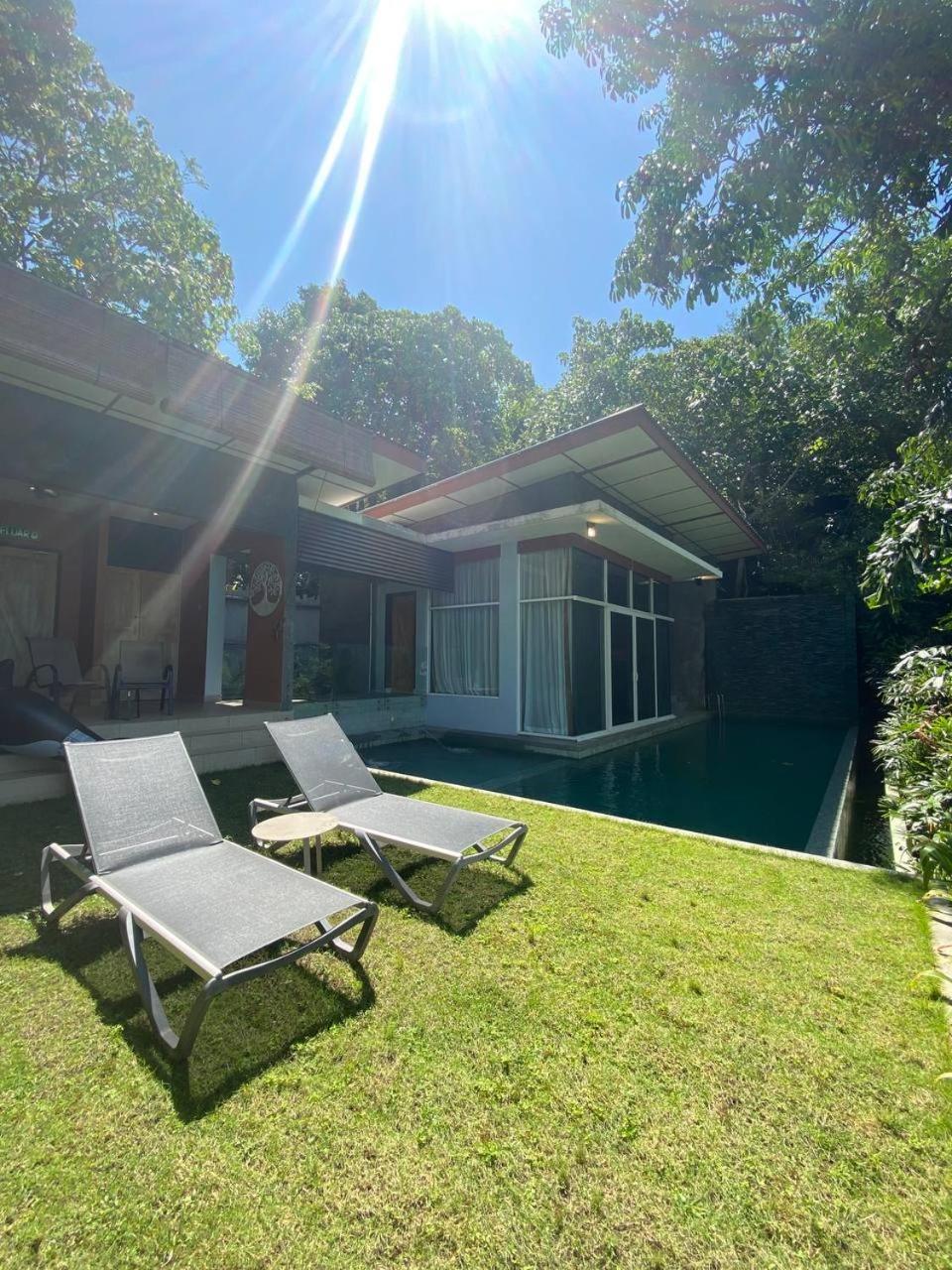 Ambong Pool Villas - Private Pool Пантай Ченанг Екстериор снимка