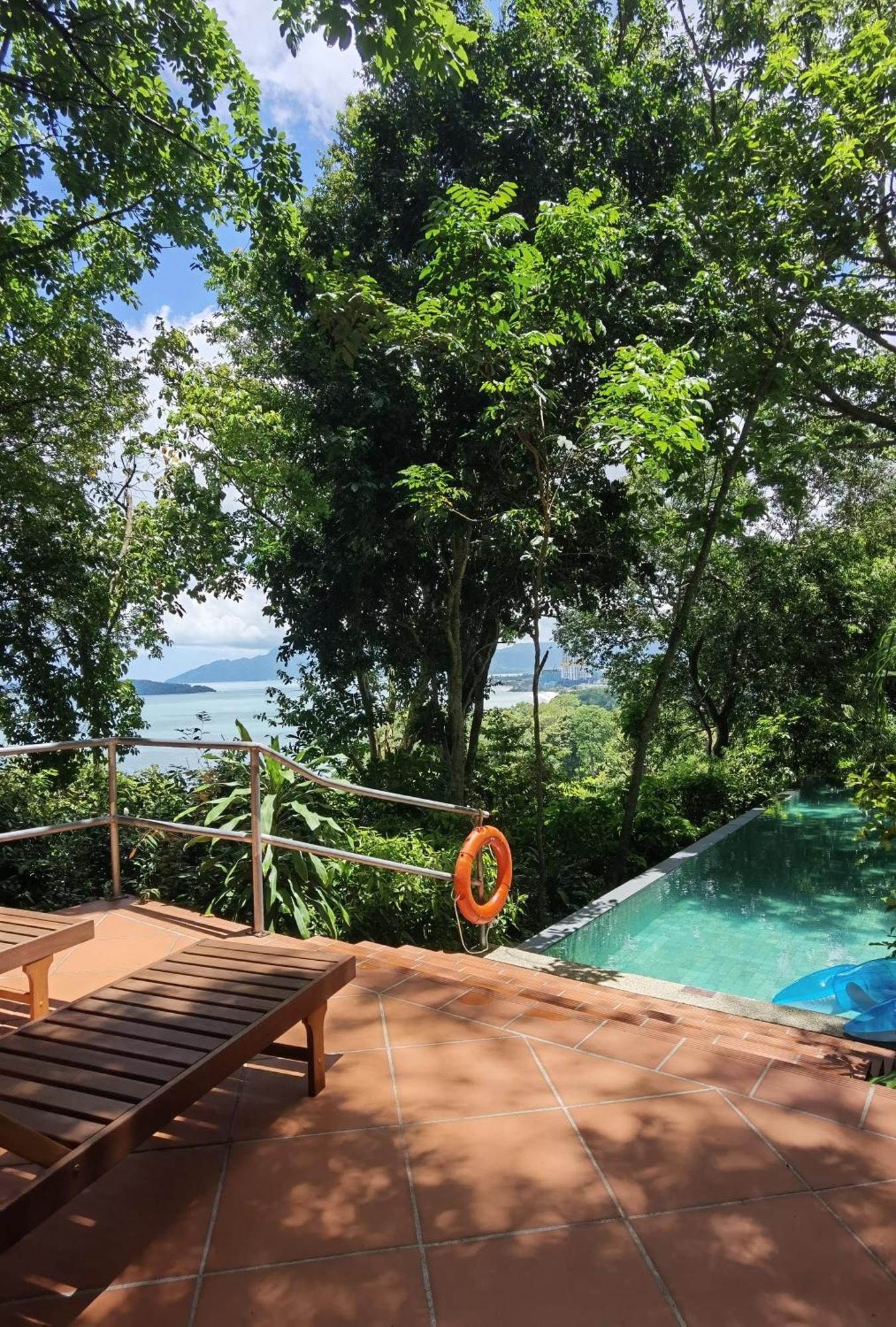 Ambong Pool Villas - Private Pool Пантай Ченанг Екстериор снимка
