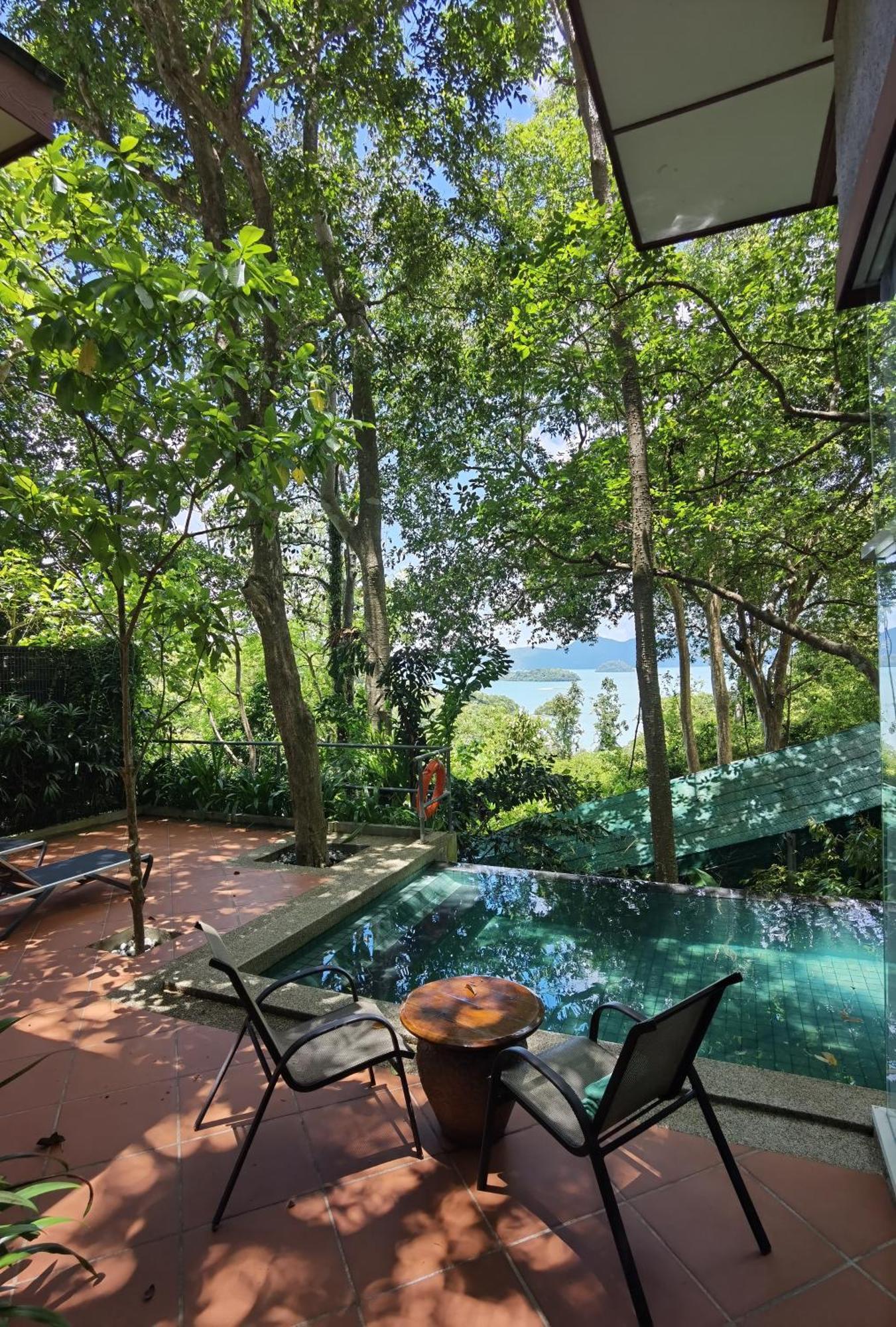 Ambong Pool Villas - Private Pool Пантай Ченанг Екстериор снимка