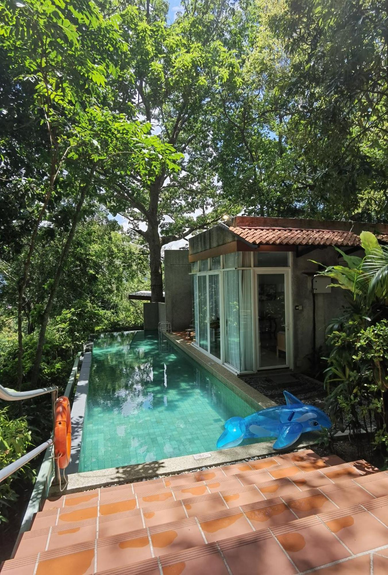 Ambong Pool Villas - Private Pool Пантай Ченанг Екстериор снимка