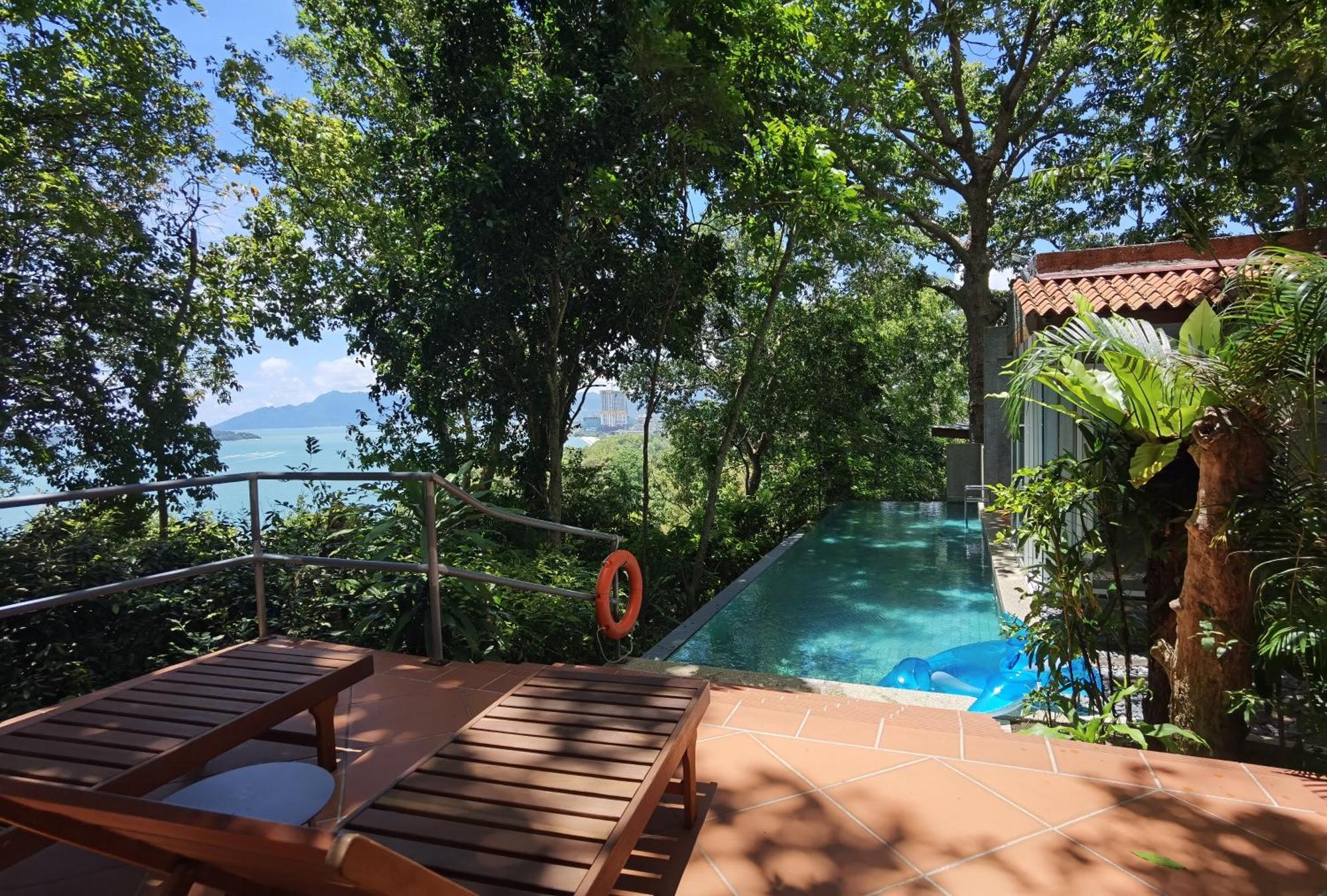 Ambong Pool Villas - Private Pool Пантай Ченанг Екстериор снимка